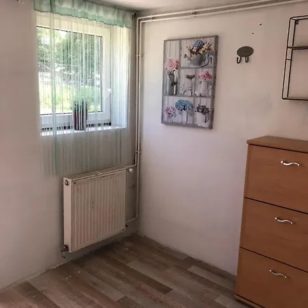 Apartman Pro 5 Apartman *