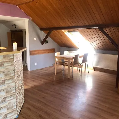 Apartman Pro 5 Apartment